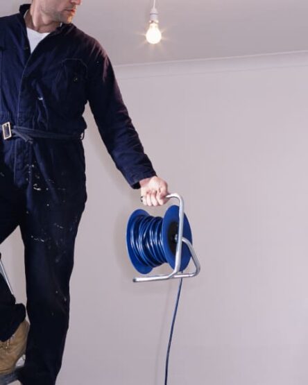 Engenheiro eletricista: a importância dessa função na construção civil